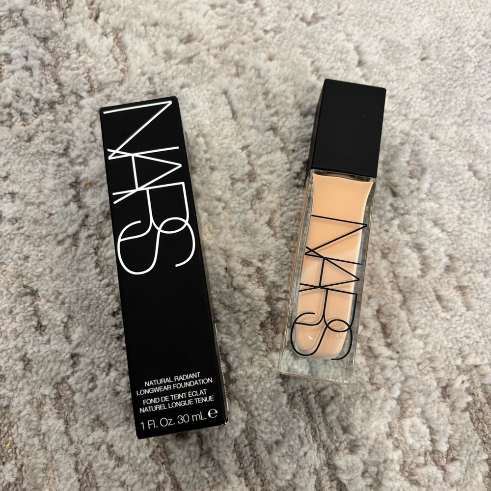 NARS Natural Radiant Longwear Foundation NIB- Light 2 Mont Blanc